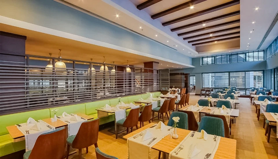 هتل لیماک لارا دلوکس آنتالیا